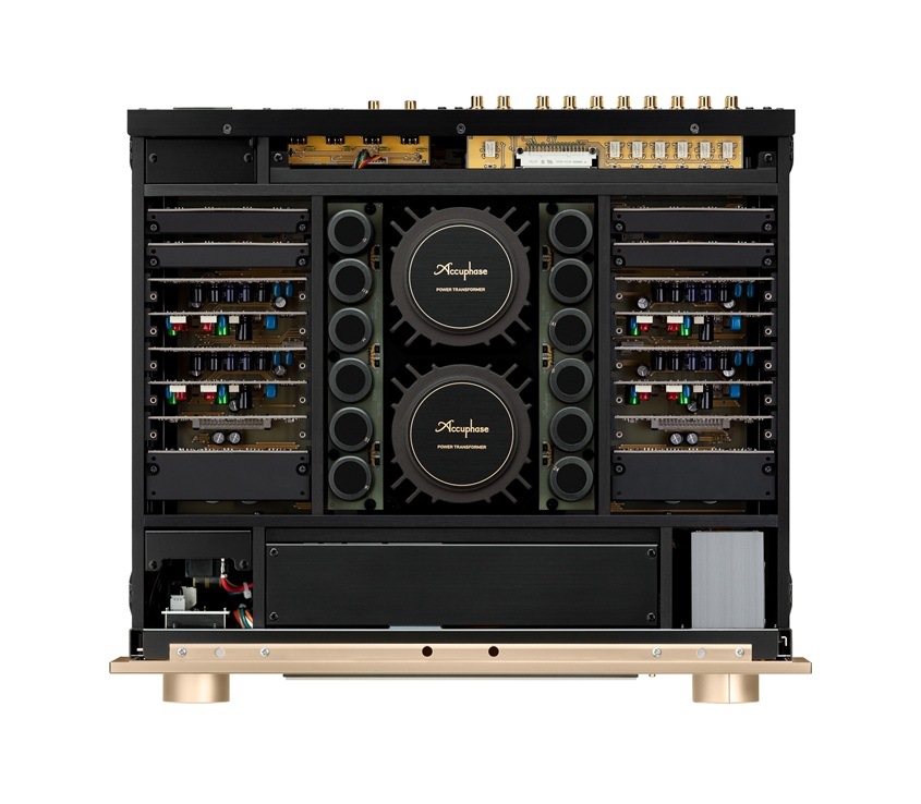 Accuphase C-3900S �ʥ���ȥ����륢��סˡ�2025ǯ10�ȯ���