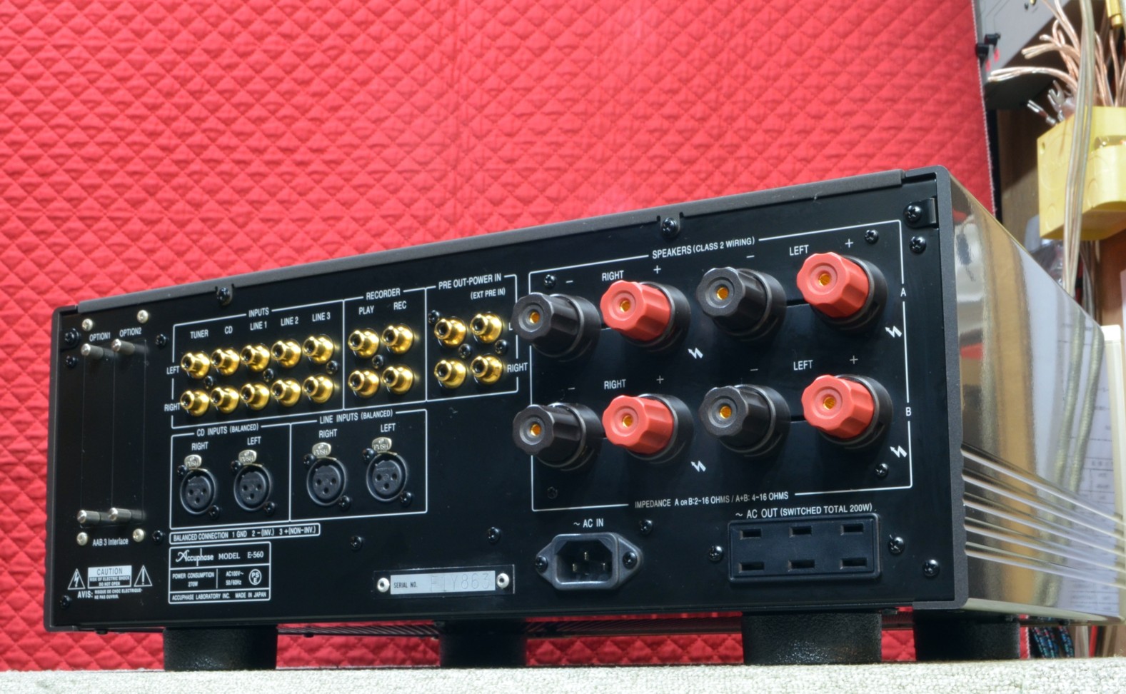 ����ʡ�Accuphase E-560(��Ȣ�ʤ�)