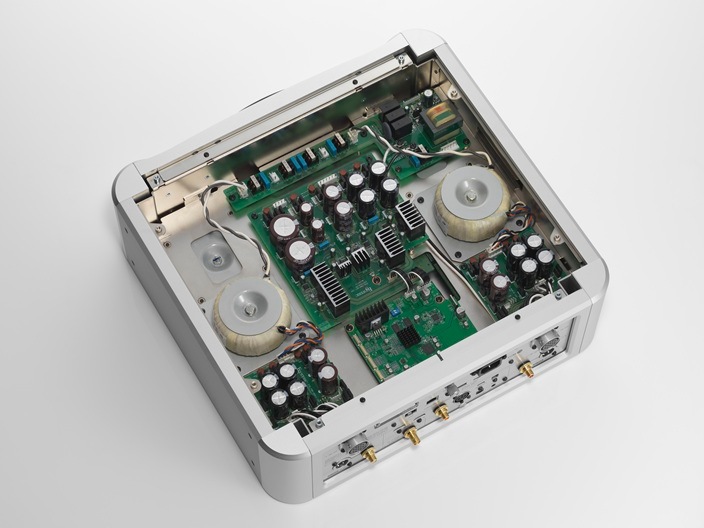 ESOTERIC Grndioso N1(S) �ʥͥåȥ���ץ졼�䡼�ˡ�2025ǯ10��1����ȯ���