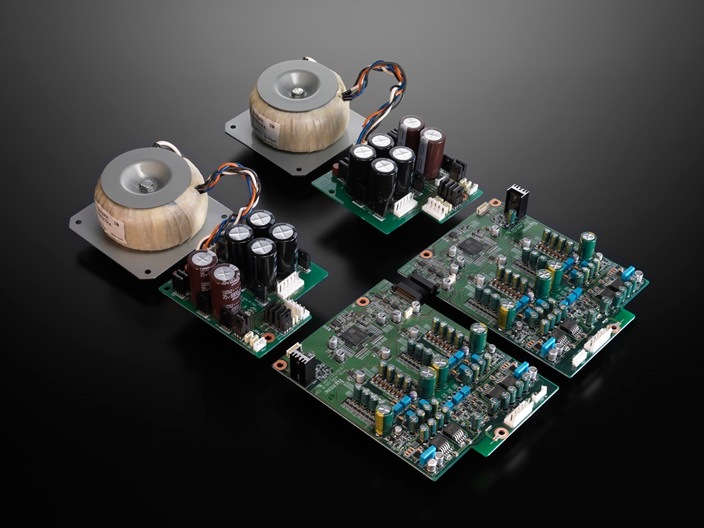 ESOTERIC Grndioso N1(S) �ʥͥåȥ���ץ졼�䡼�ˡ�2025ǯ10��1����ȯ���