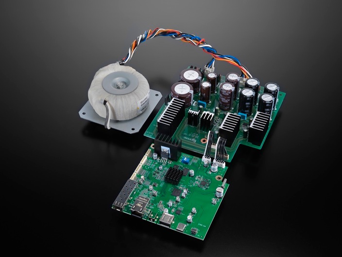 ESOTERIC Grndioso N1(S) �ʥͥåȥ���ץ졼�䡼�ˡ�2025ǯ10��1����ȯ���