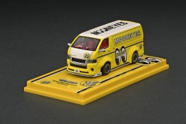 T64-038-ME　1/64　Toyota Hiace Widebody Mooneyes