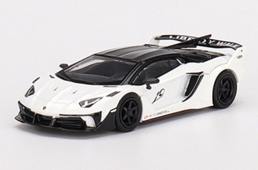 ★予約商品　MINI-GT　MGT00467-L　1/64 LB-Silhouette WORKS ランボルギーニ アヴェンタドール  GT EVO プレゼンテーション(左ハンドル)