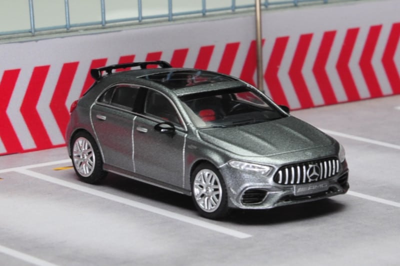 KILOWORKS　TK-KLW000501　1/64　Mercedes AMG A45 S Grey