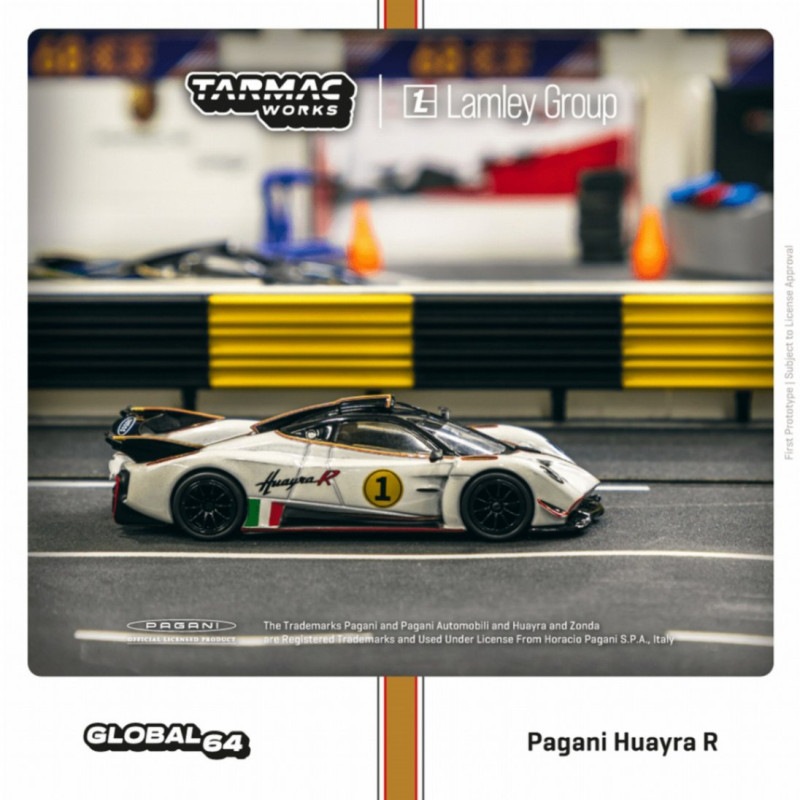 ★予約商品　TARMACWORKS　T64G-TL035-WH　1/64　Pagani Huayra R Bianco Benny