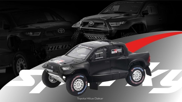 ★予約商品　トイイースト　YO64030　Sparky 1/64 Toyota Hilux Dakar 