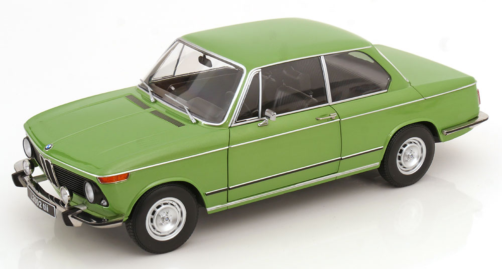 ★予約商品　KK Scale　KKDC120103　1/12　BMW L 2002 tii 2.Series 1974グリーンメタリック