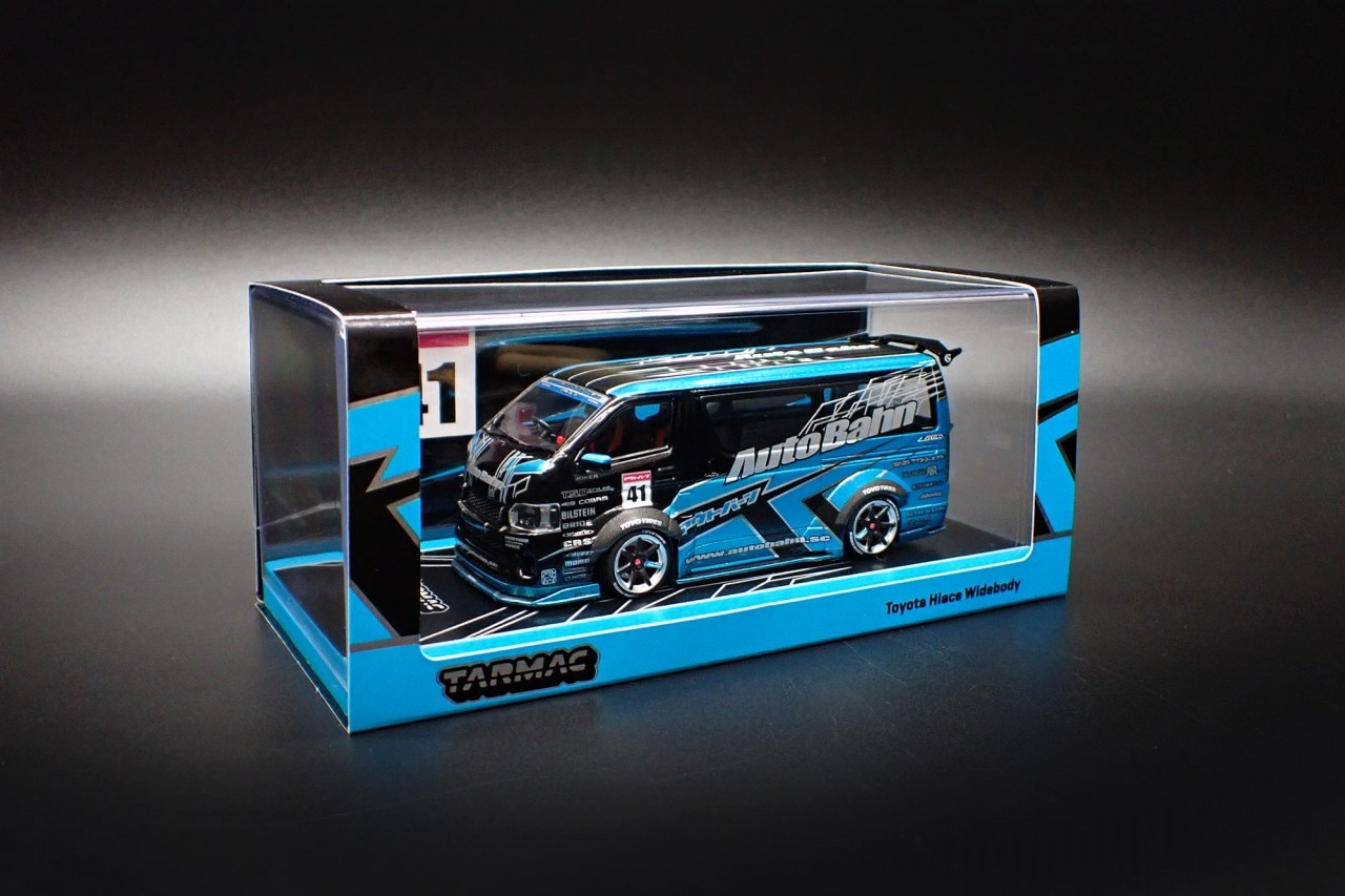 TARMACWORKS　T43-024-BLU　1/43　Toyota Hiace Widebody Black / Blue