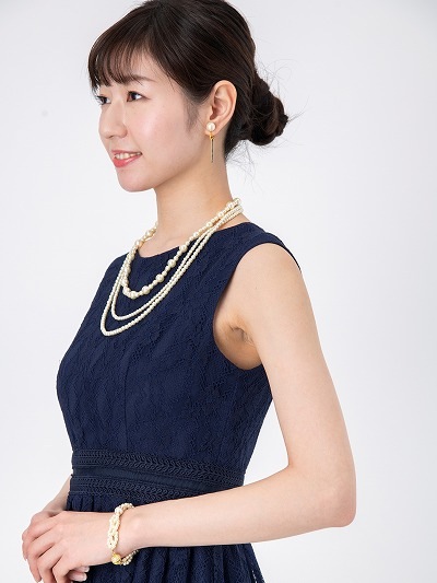 ���졼���ɥ쥹���ͥ��ӡ�(����������ɥ饤��4�����å�)