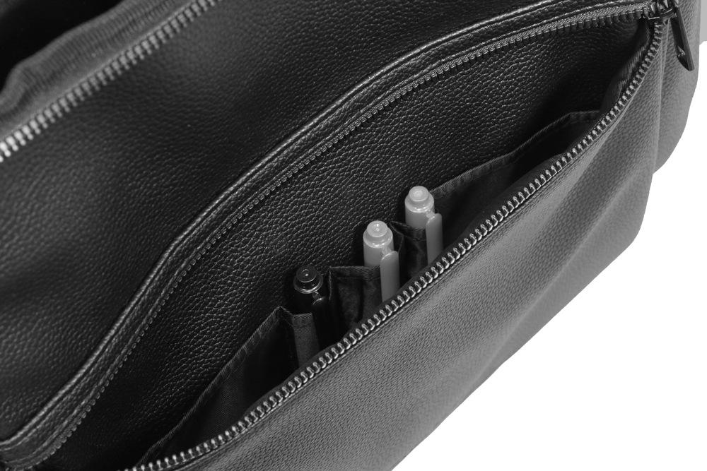 RK18 PVCレザー リュック