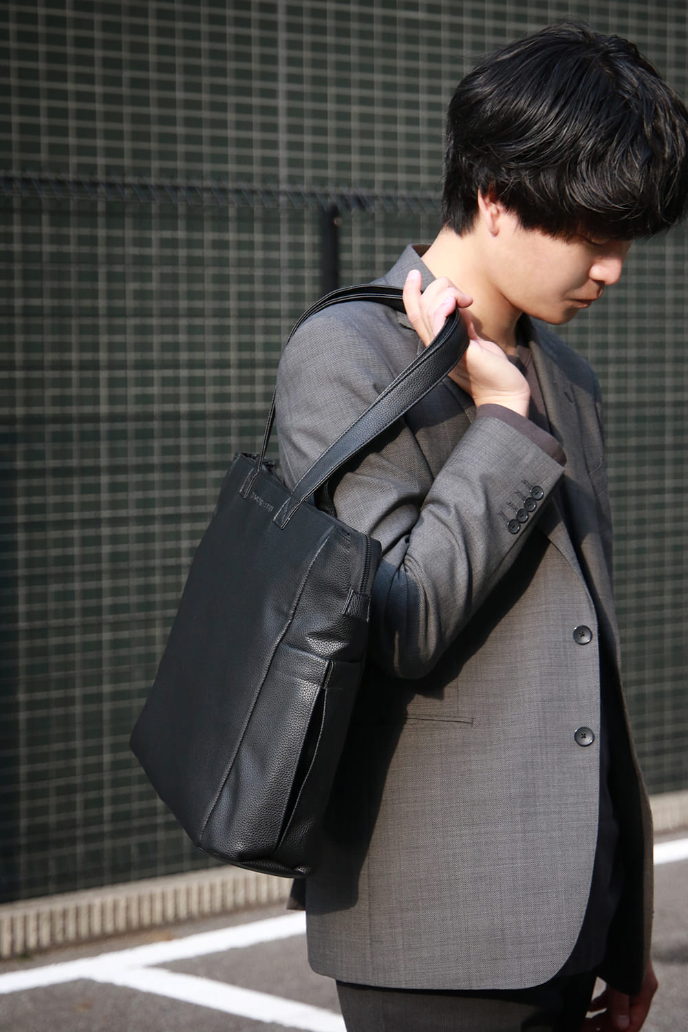 TB20 PVCレザー トートバッグ