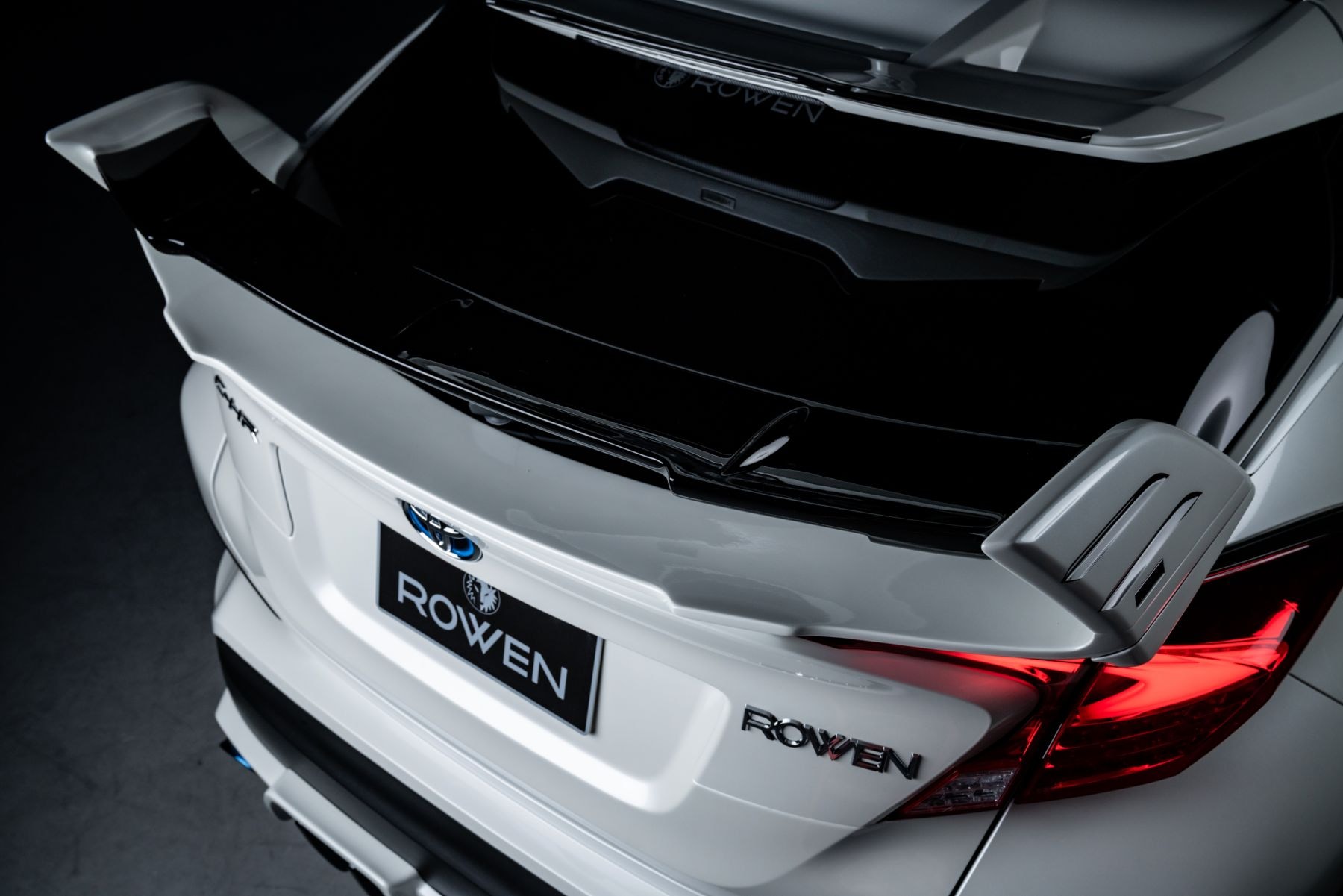 リアウイング　G/G-T/GR専用　C-HR 後期　*FRP