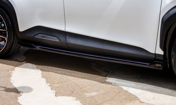 サイドステップ YARIS CROSS *FRP｜エアロパーツ、ボディキット、LED