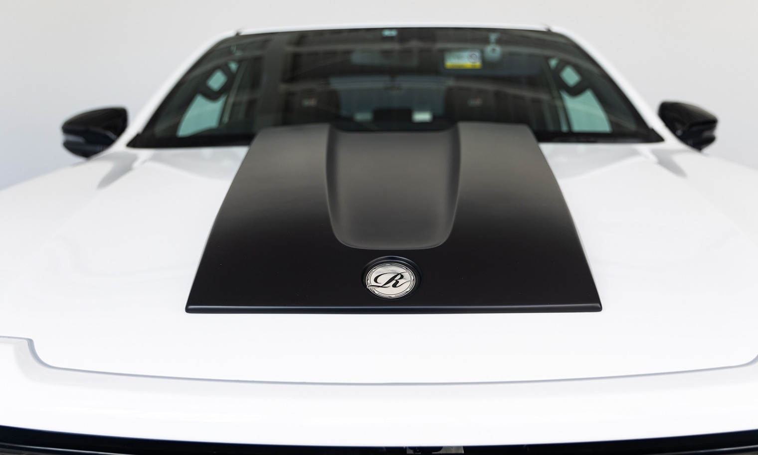 ボンネットフードカバー HILUX GR SPORT　*Carbon