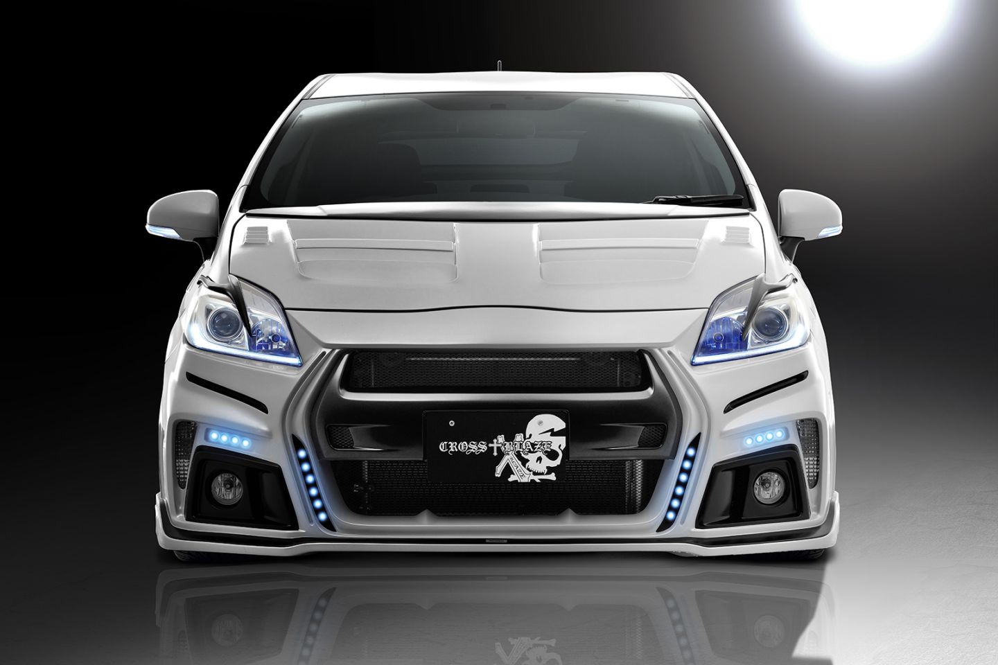 フロントバンパー*LEDランプ付属　30PRIUS 後期*FRP