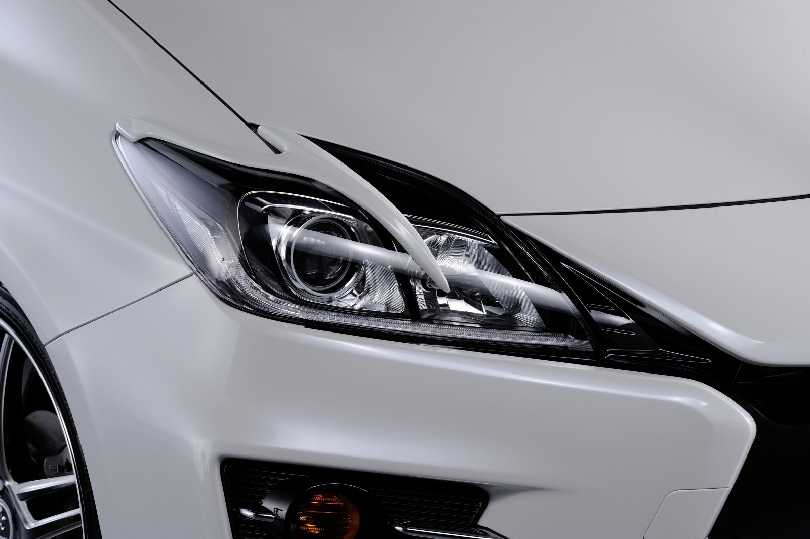 アイラインガーニッシュ (HIDヘッドライト専用) 30PRIUS *FRP