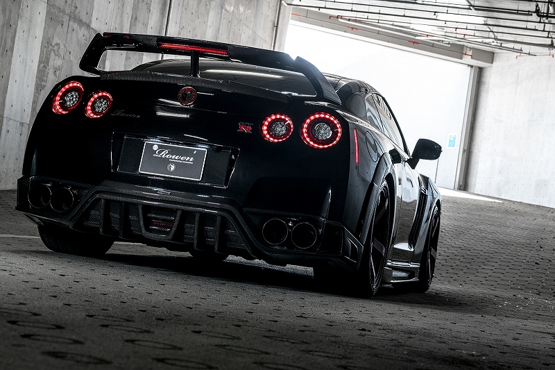 R35 GT-R 中期 リヤフェンダーアーチエクステンション　*FRP