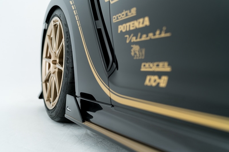 R35 GT-R 後期　サイドステップ　（6ピース）*FRP