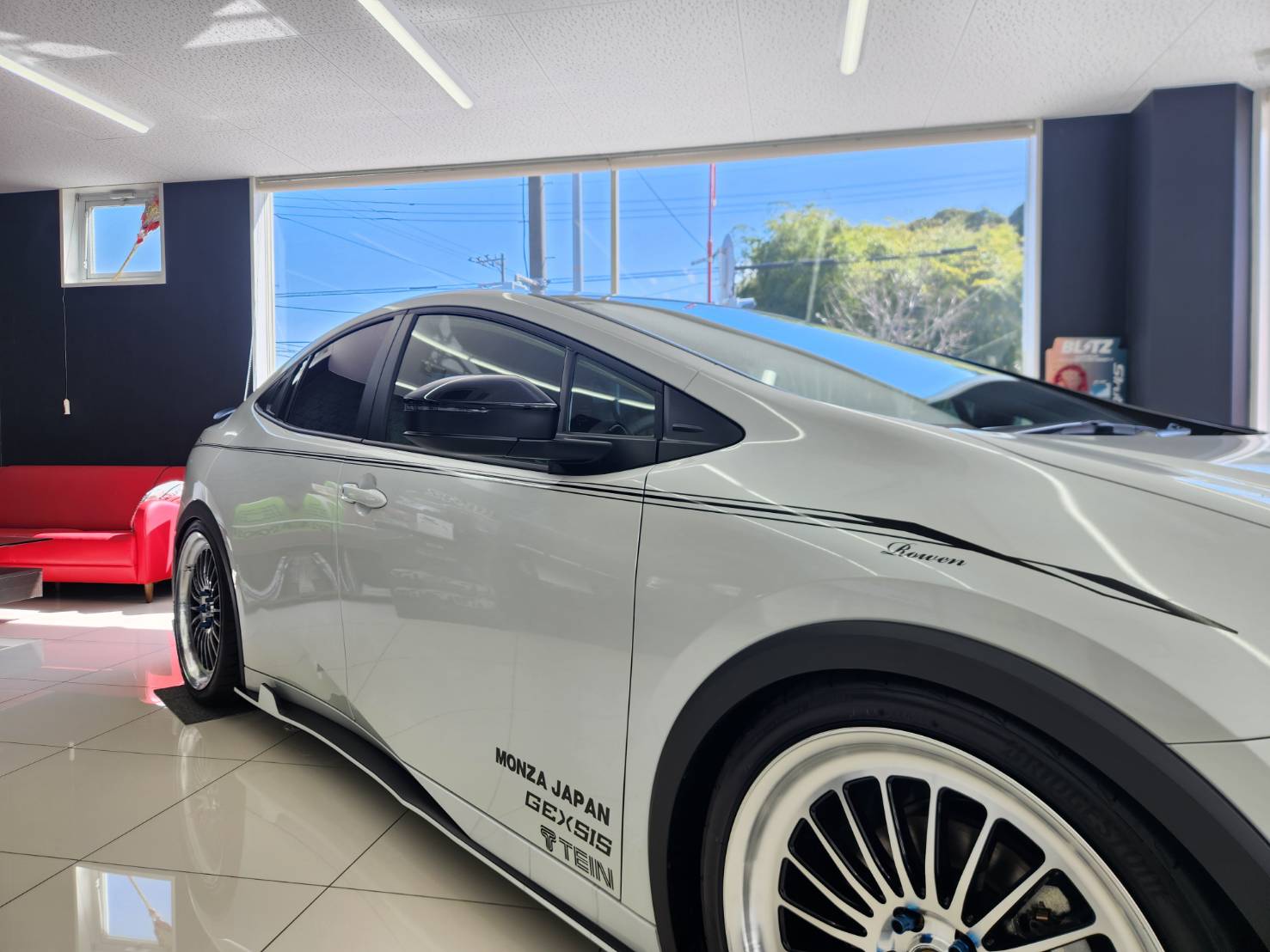 ピンストライプ 60PRIUS