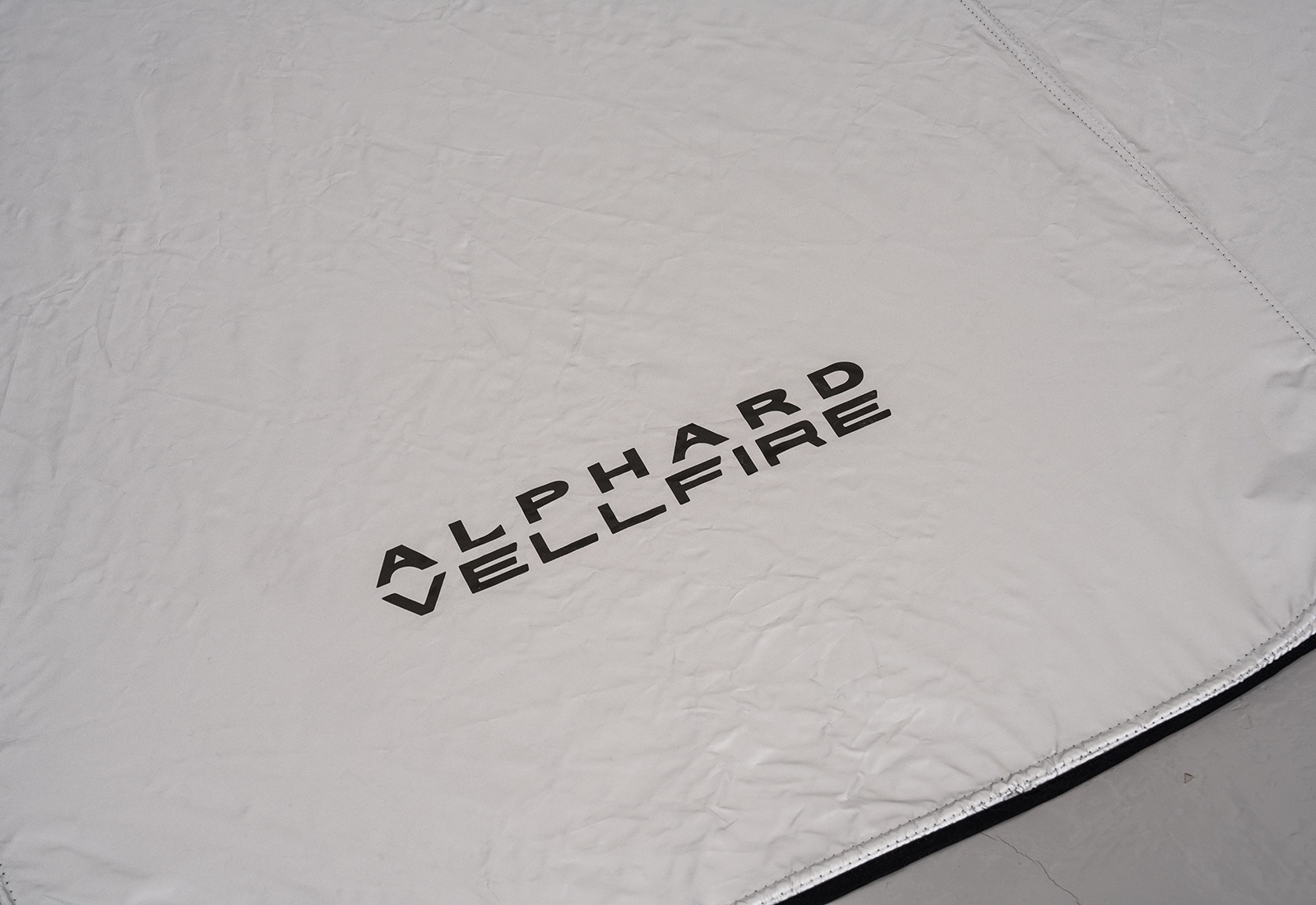 40ALPHARD／VELLFIRE共通　ロゴ入りサンシェード（収納ケース付き）