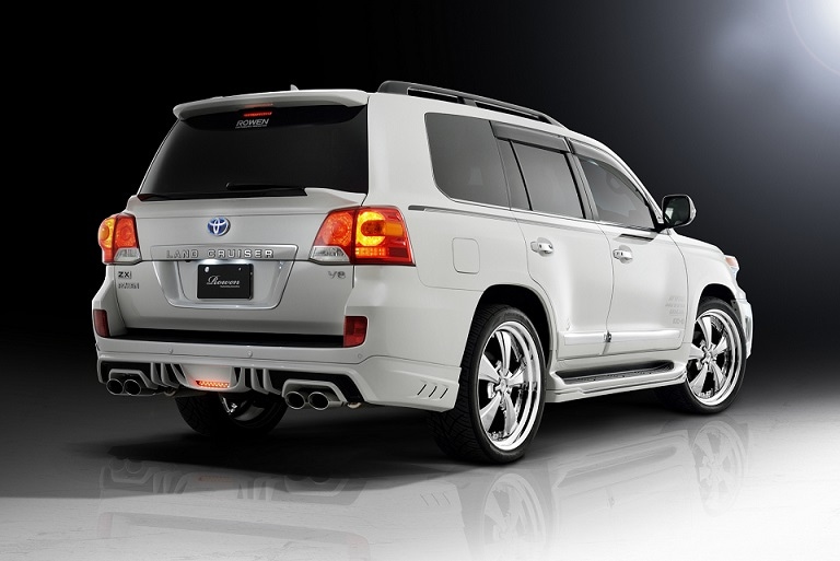 リヤハーフスポイラー ランドクルーザー200後期