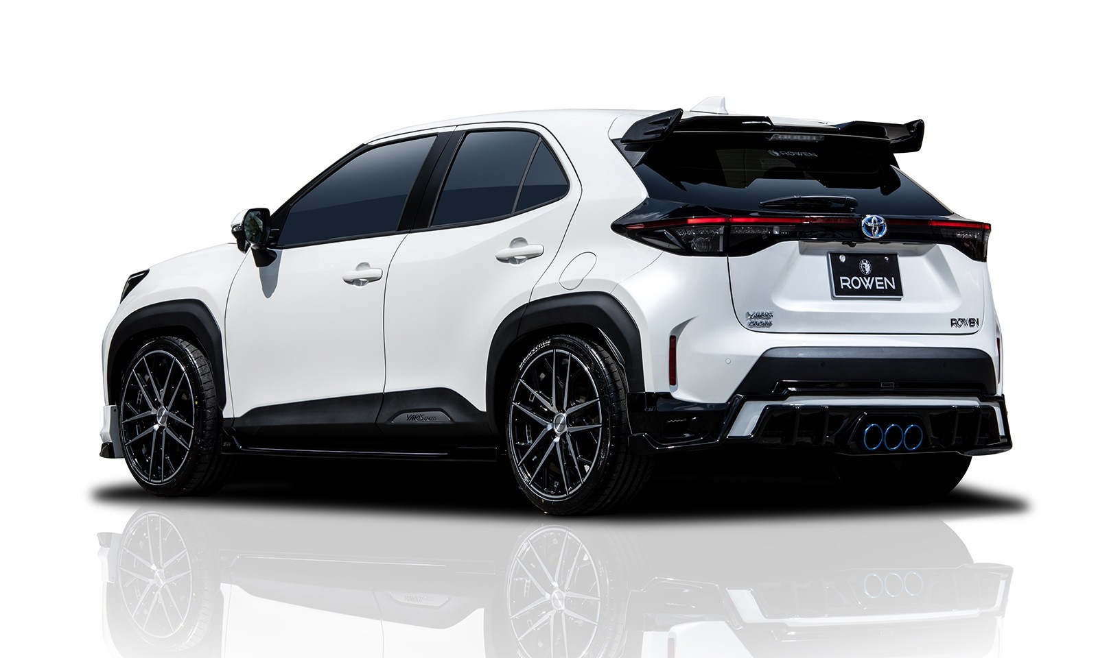 サイドステップ YARIS CROSS *FRP｜エアロパーツ、ボディキット、LED