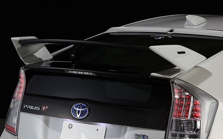 リアウイング*PREMIUM MODEL 30PRIUS *FRP+Carbon