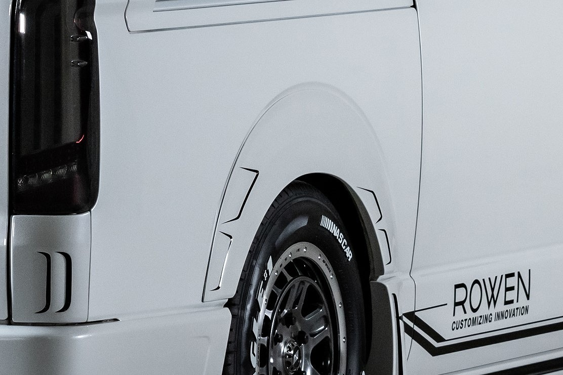 オーバーフェンダーセット 200HIACE 4~7型 *FRP