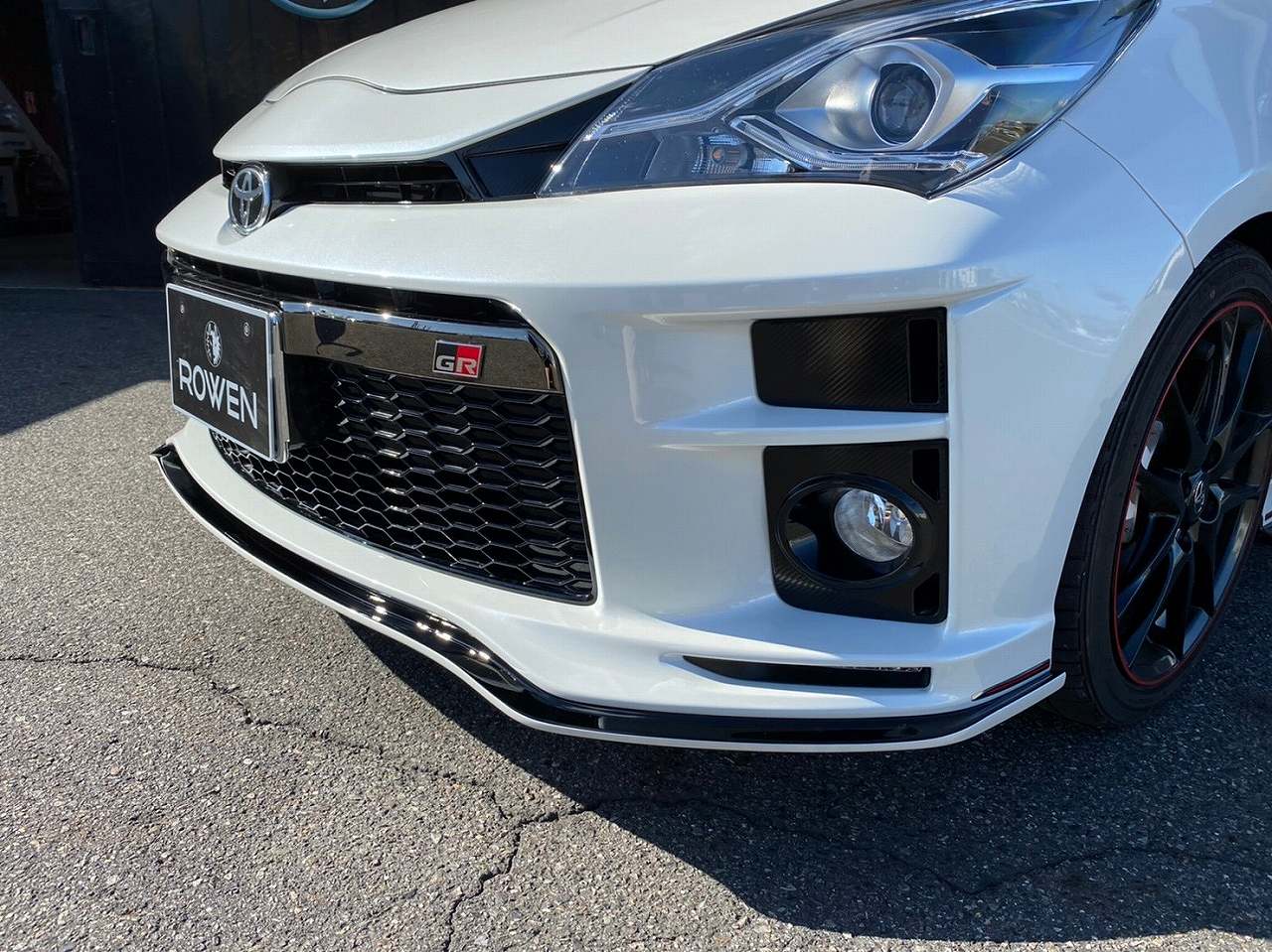 ♪うほうほ♪ GRヤリス前期型GRエアロパーツセット＋GRスポーツ