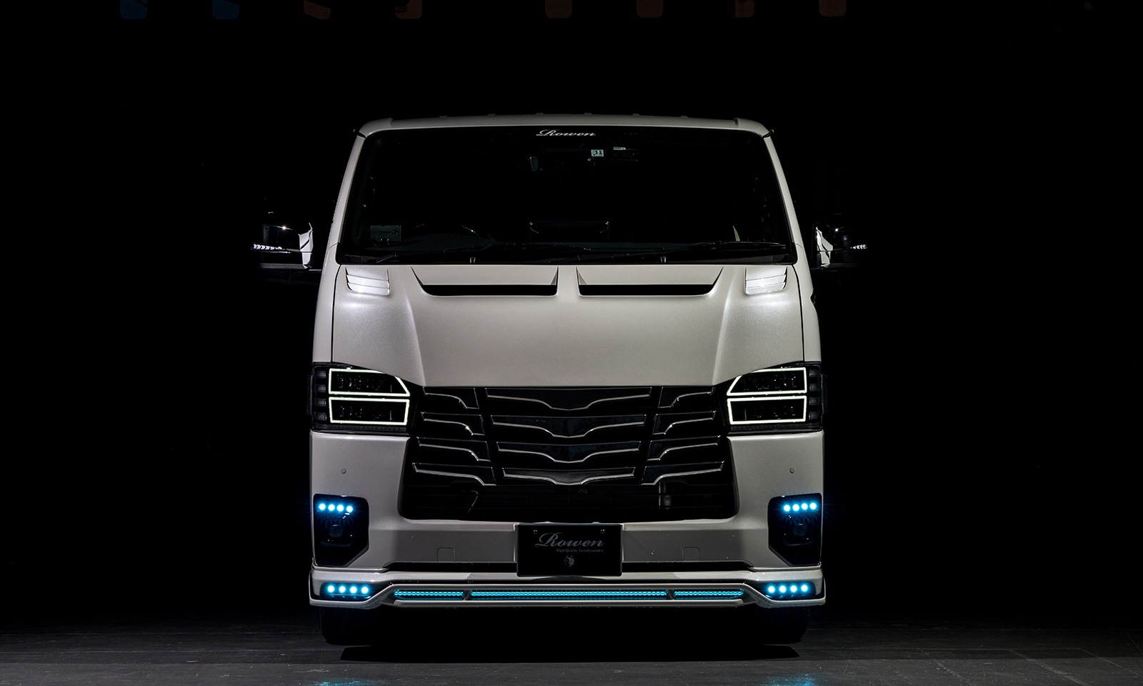 フロントスポイラー*LEDランプ 200HIACE  ABS 
