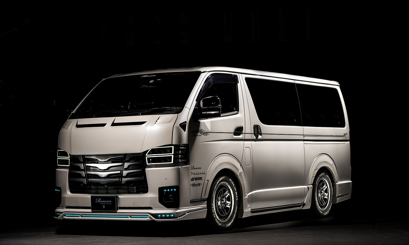 フロントスポイラー*LEDランプ 200HIACE  ABS 