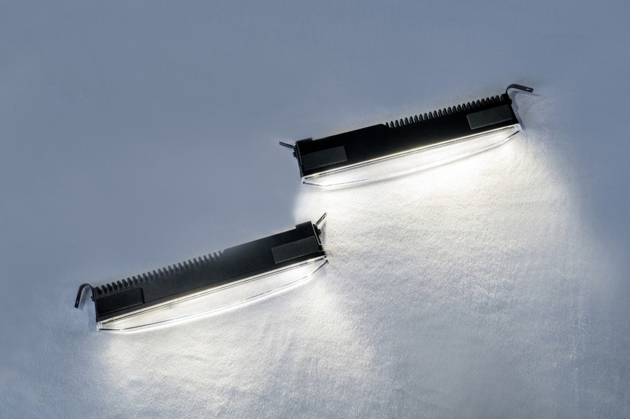 フロントスポイラー*LEDブレイド/メッキパーツ付属 40ALPHARD *Dry Carbon