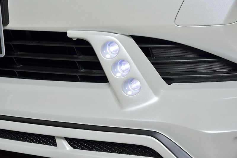 フロントスポイラー*LEDランプ 50 PRIUS 前期 *FRP+Carbon