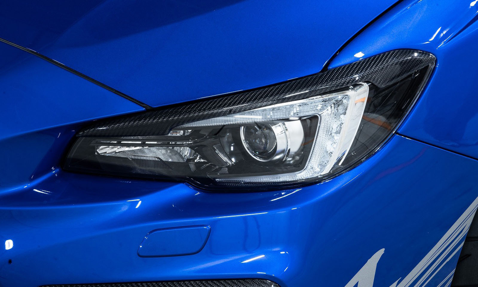 アイラインガーニッシュ(FRP製）