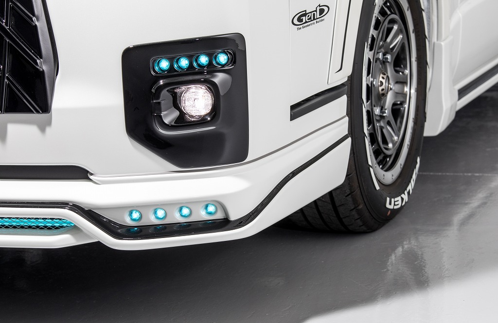 フォグカバー*LEDランプ 200HIACE 7型専用 FRP｜エアロパーツ、ボディ
