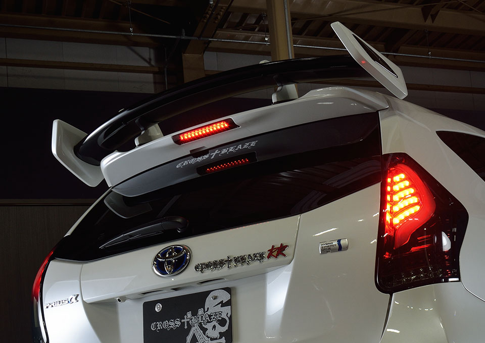 リアウイング　40PRIUS α G's/前期/後期　*FRP