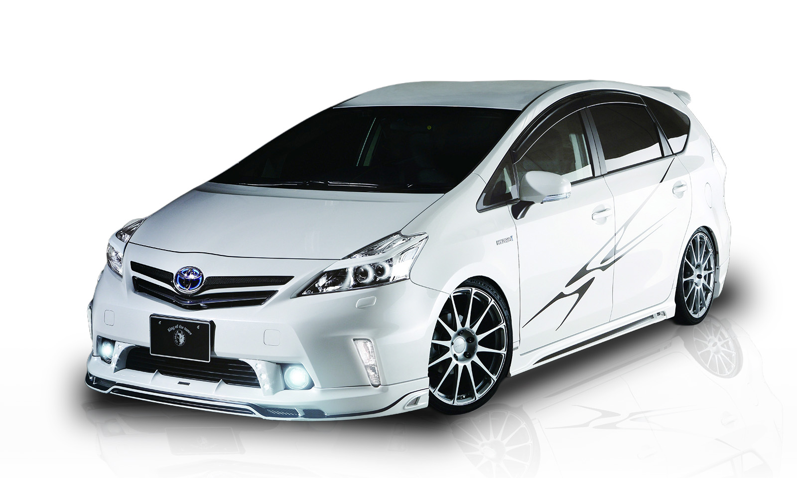 プリウスα ローウェン　アイライン　パールホワイト アイラインガーニッシュ *FRP *40PRIUS α 前期 MODEL｜エアロパーツ