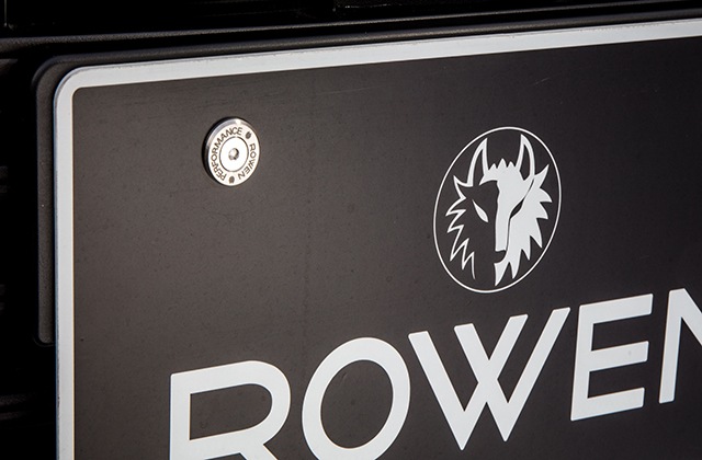 チタンベースナンバーボルト