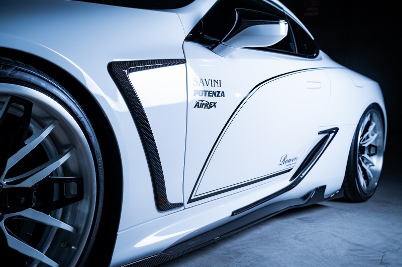 サイドステップ LC500/LC500h Coupe *Carbon