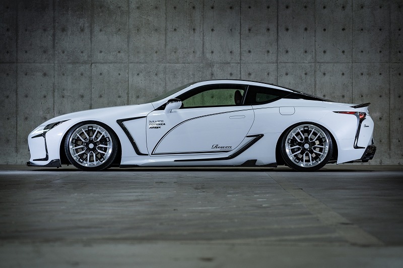 サイドステップ LC500/LC500h Coupe *Carbon