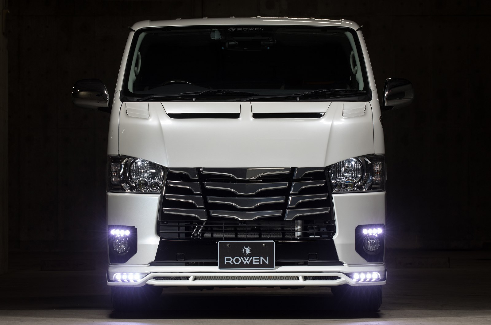 フロントグリル Face2 / 200HIACE 4～8型 *メッキ調 *ABS