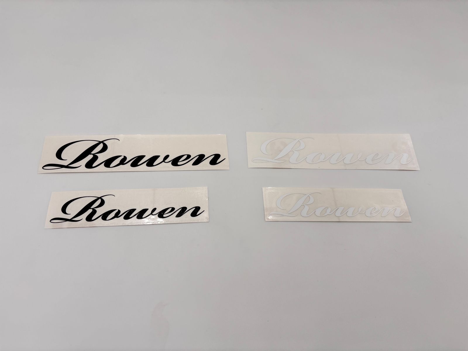 Rowenステッカー 筆記体　ロゴのみ　Ssize