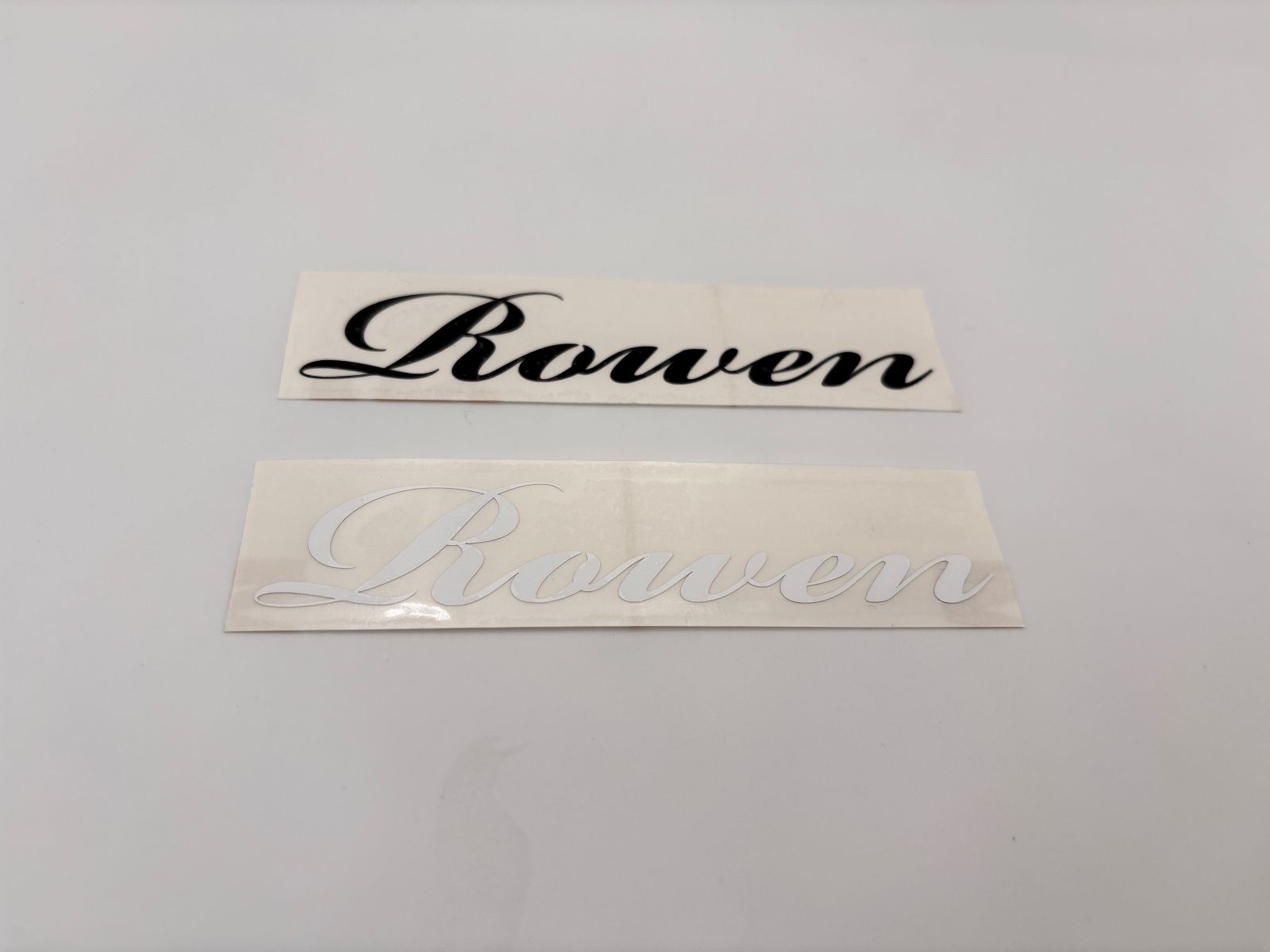 Rowenステッカー 筆記体　ロゴのみ　SSsize
