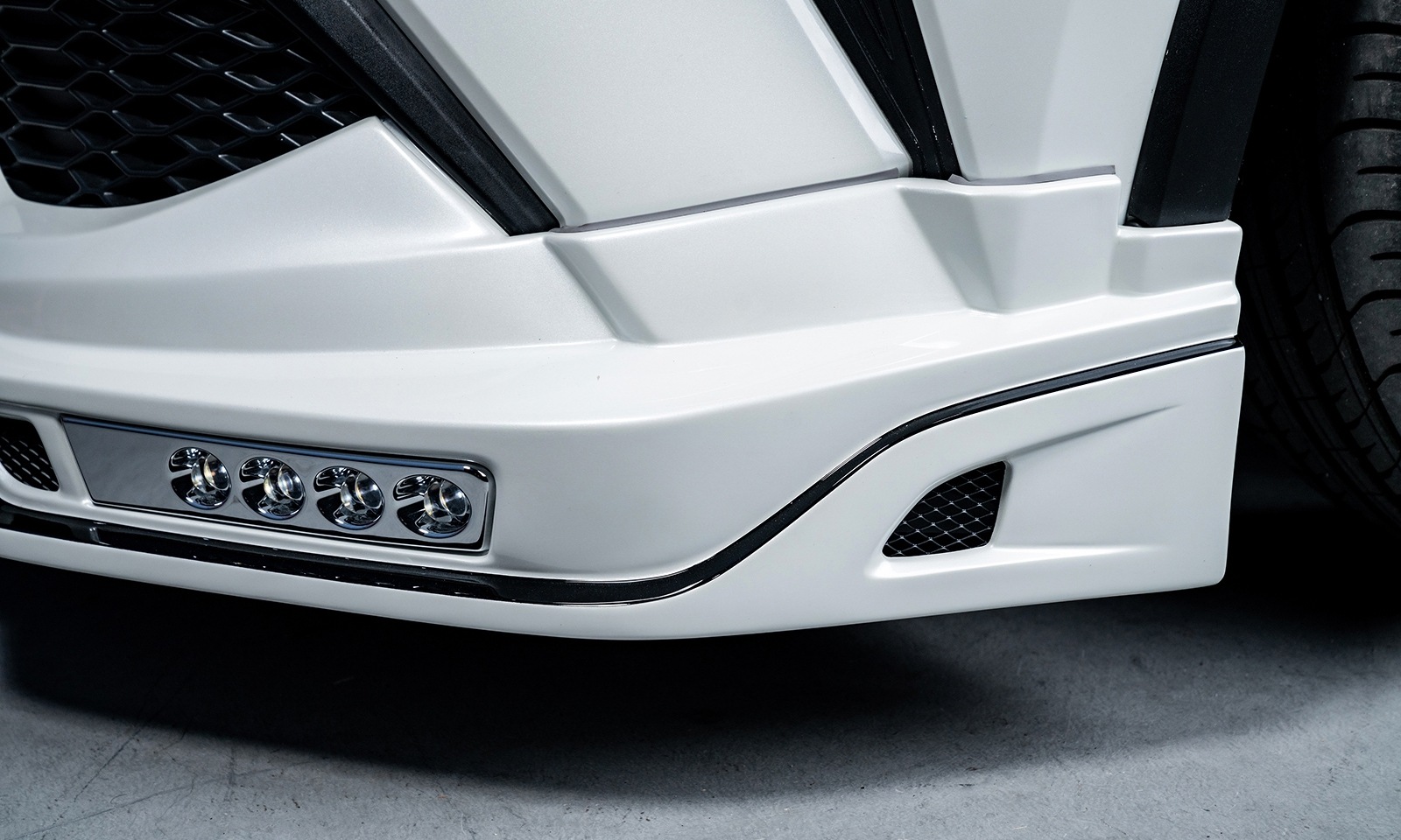 フロントスポイラー*LEDランプ C-HR 後期 MODEL *FRP