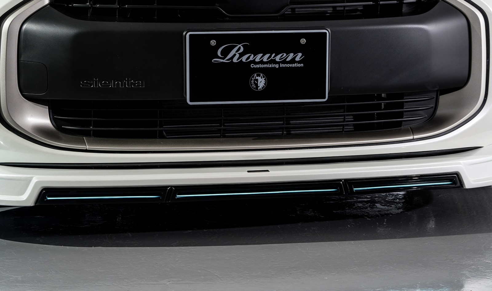 フロントスポイラー*LEDランプ SIENTA