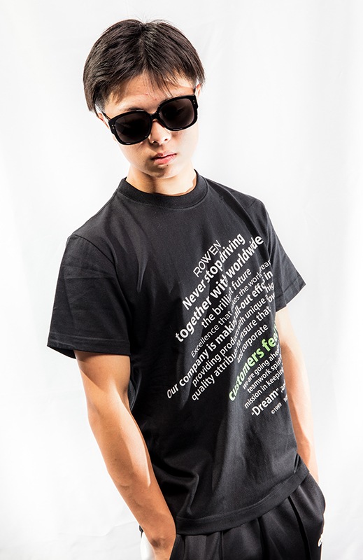 CustomersFeelHappy Ｔシャツ