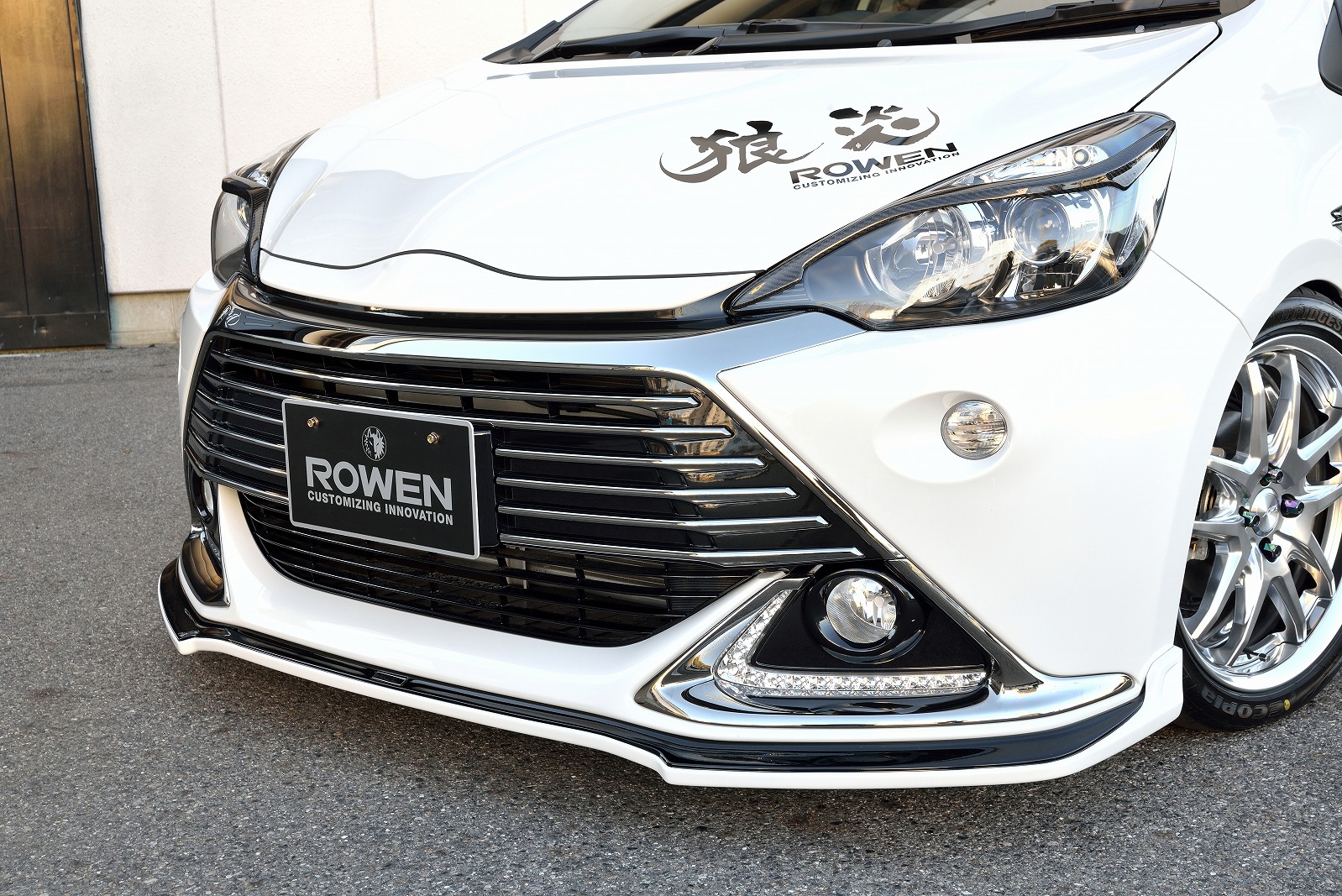 フロントスポイラー　10 AQUA G's　*FRP