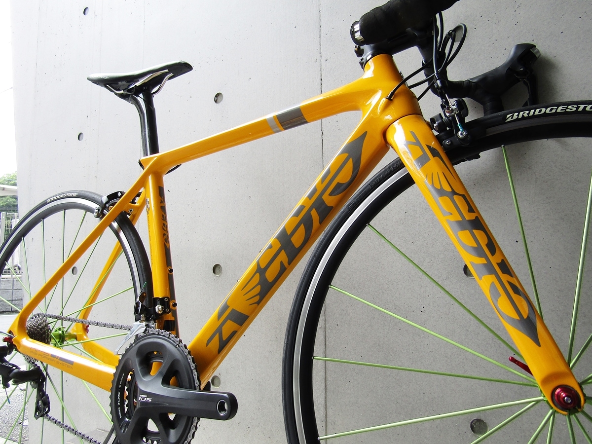 AVEDIO VENUS RS �ե륫���ܥ� �ե졼�ॻ�å� ���֥졼������