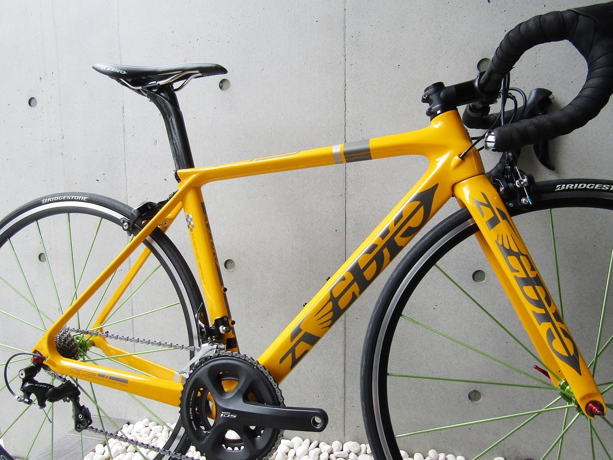 AVEDIO VENUS RS �ե륫���ܥ� �ե졼�ॻ�å� ���֥졼������