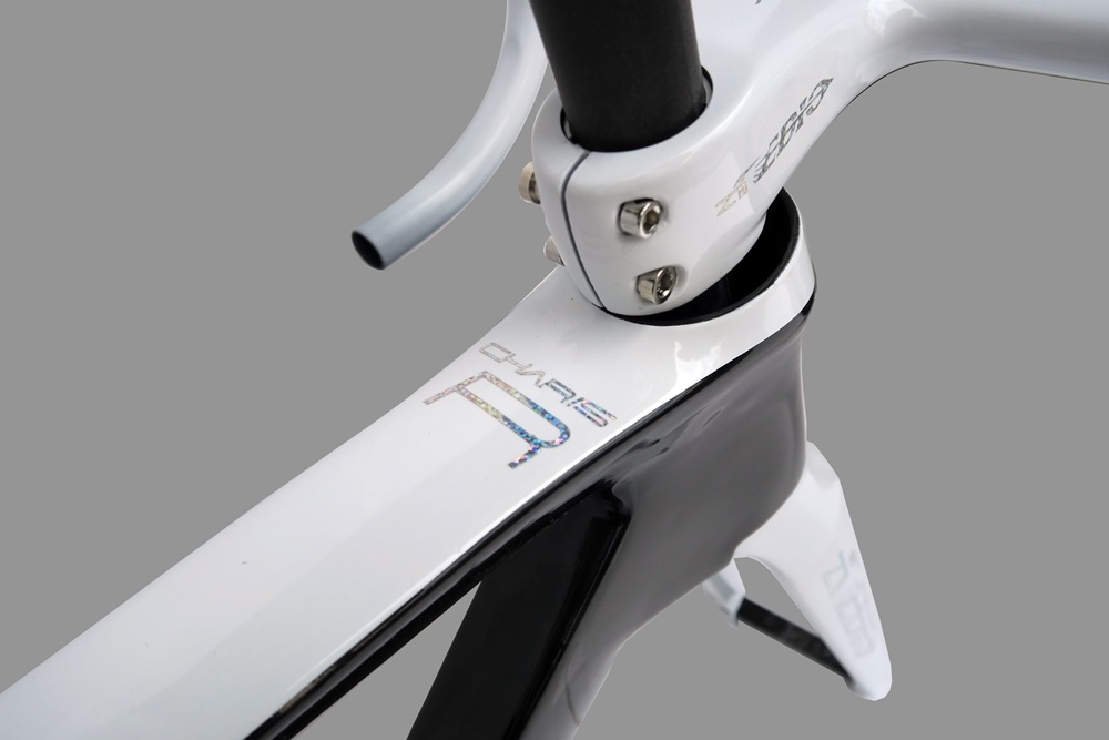 AVEDIO��CHARIS R DISC BLACK/WHITE���ե륫���ܥ�ե졼�ॻ�åȡ������ɥХ���